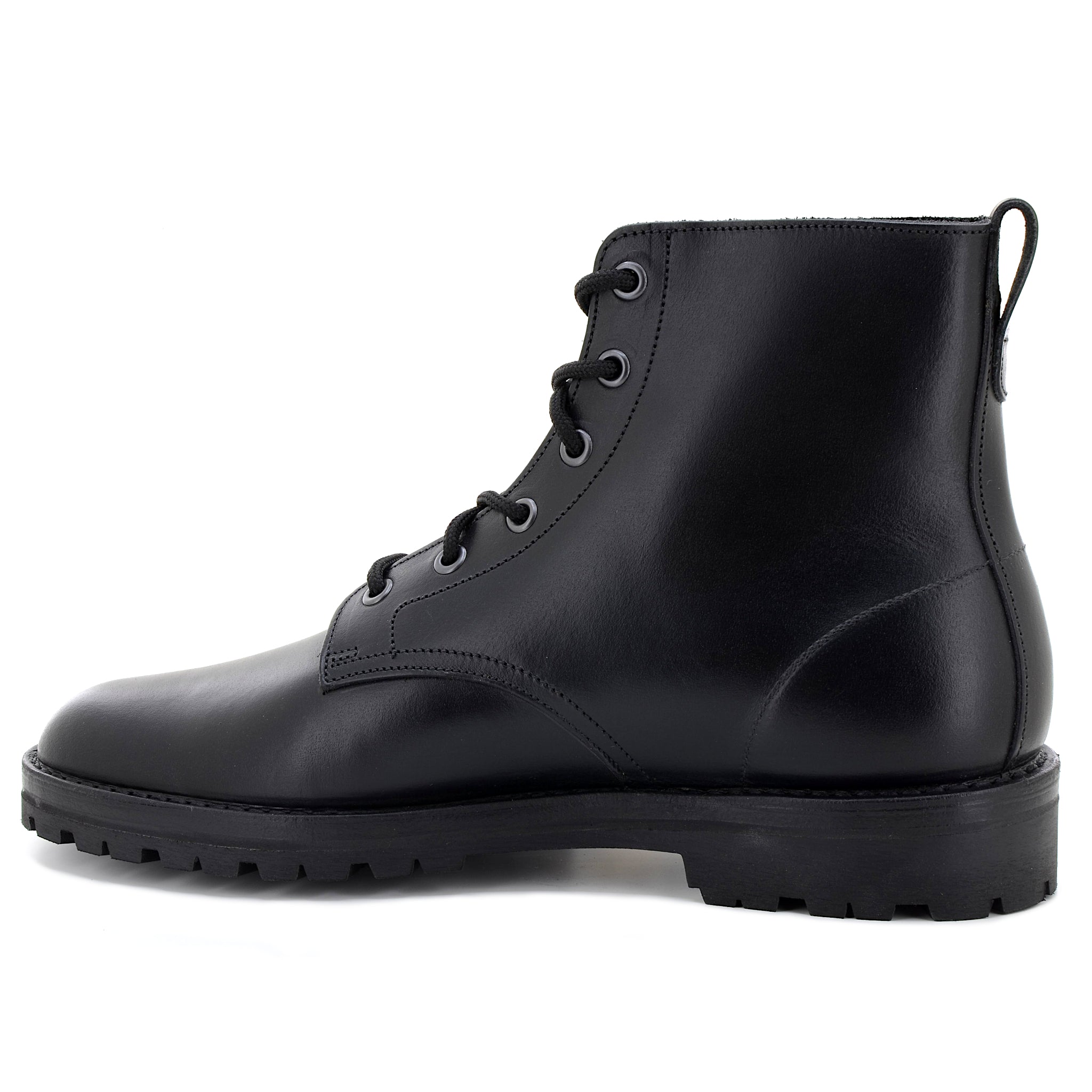 6 eyelet walking boot black